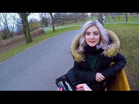❤️ Drénkt e Frieme säi waarme Spuer fir Suen - Blowjob am Park vum Eva Elfie ❤️ Schéine Porno op lb.onlydesiporn.ru ❤